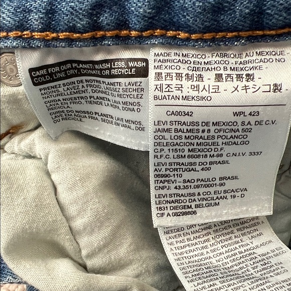 Classic Levi’s 501’s Blue Denim Jeans - Picture 7 of 7